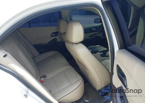 2015 Chevrolet Malibu 1Lz z USA, uszkodzony, nr VIN 1G11F5SL9FF170797